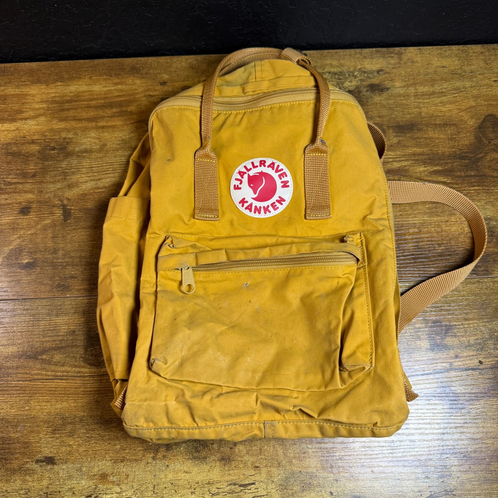 Fjallraven Kanken Classic Ochre Yellow Vinylon F 16l Backpack Unisex Os